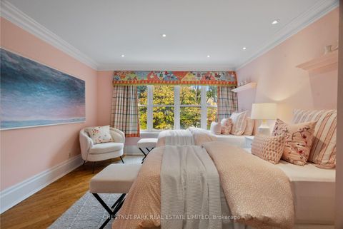 Photo 22 at 46 Lowther Avenue, Annex, Toronto