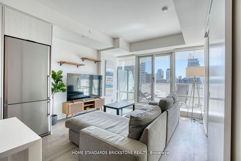 Photo 3 at 1306 - 1 Bloor Street E, Yonge Corridor, Toronto
