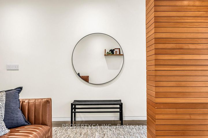 Photo 2 at 270 Euclid Avenue, Bellwoods, Toronto