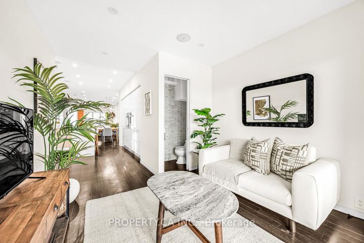 Photo 12 at 270 Euclid Avenue, Bellwoods, Toronto