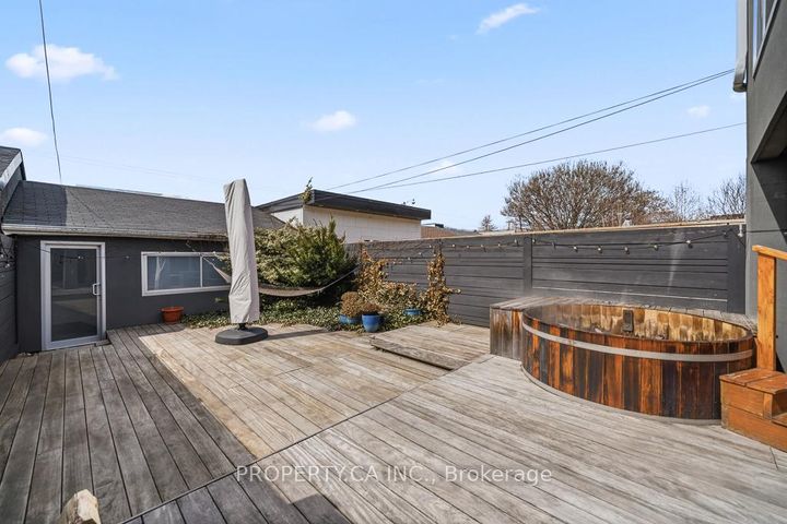 Photo 38 at 270 Euclid Avenue, Bellwoods, Toronto