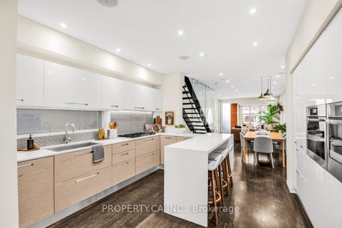 Photo 9 at 270 Euclid Avenue, Bellwoods, Toronto