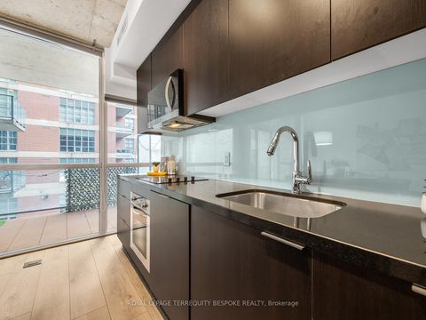 Photo 14 at 202 - 478 King Street W, Waterfront Communities C1, Toronto