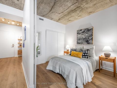 Photo 17 at 202 - 478 King Street W, Waterfront Communities C1, Toronto