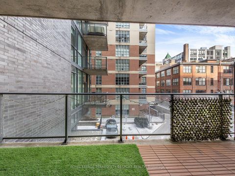 Photo 24 at 202 - 478 King Street W, Waterfront Communities C1, Toronto
