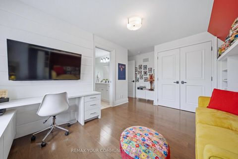 Photo 34 at 116 Frontenac Avenue, Nortown, Toronto