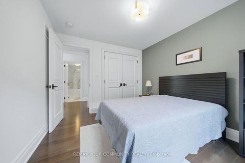Photo 35 at 116 Frontenac Avenue, Nortown, Toronto
