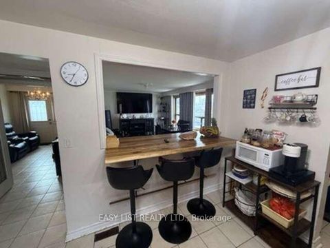 Photo 4 at 49 Blaydon Avenue, CFB, Toronto