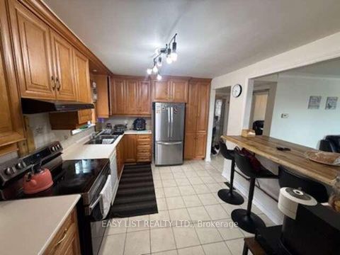 Photo 5 at 49 Blaydon Avenue, CFB, Toronto
