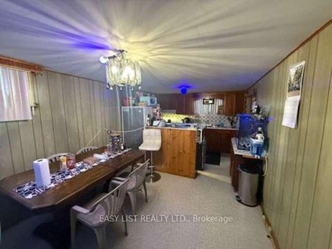 Photo 13 at 49 Blaydon Avenue, CFB, Toronto