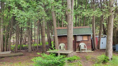 Photo 2 at 3 Chickadee Drive, Pefferlaw, Georgina