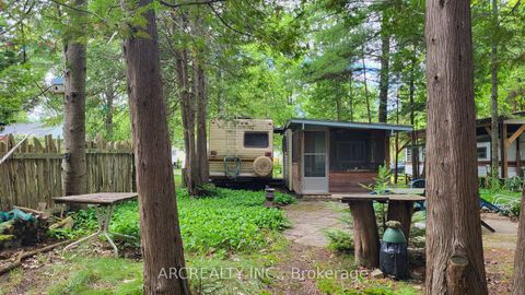 Photo 3 at 3 Chickadee Drive, Pefferlaw, Georgina