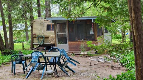 Photo 4 at 3 Chickadee Drive, Pefferlaw, Georgina