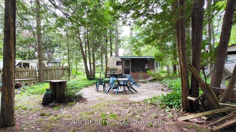 Photo 5 at 3 Chickadee Drive, Pefferlaw, Georgina