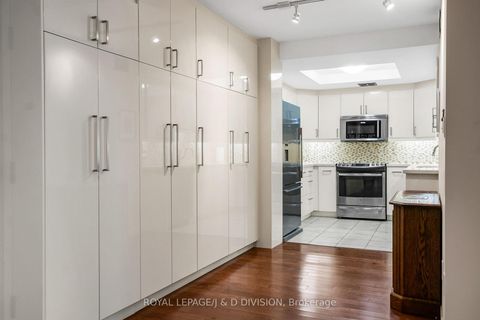 Photo 15 at 1001 - 5444 Yonge Street, Willowdale West, Toronto