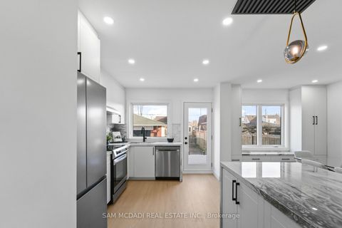 Photo 3 at 25 Falstaff Avenue, Maple Leaf, Toronto