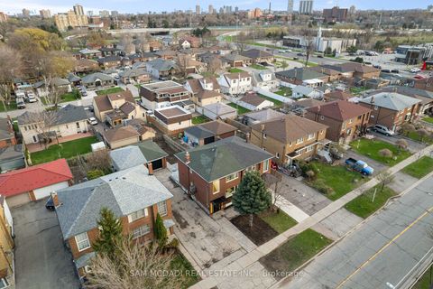 Photo 31 at 25 Falstaff Avenue, Maple Leaf, Toronto