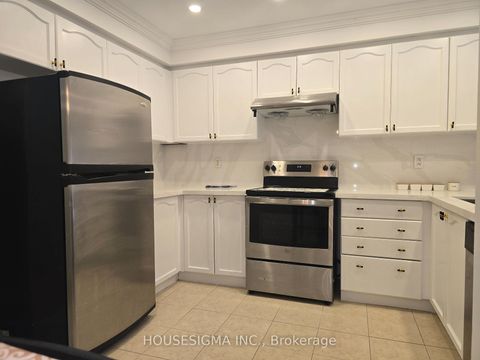 Photo 10 at 226 Canada Drive, Vellore Village, Vaughan