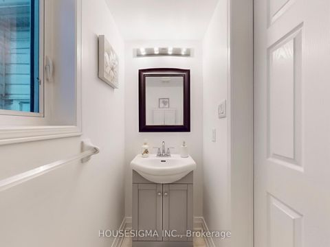 Photo 12 at 226 Canada Drive, Vellore Village, Vaughan