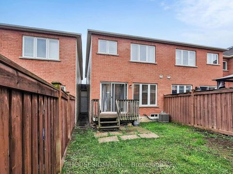 Photo 28 at 226 Canada Drive, Vellore Village, Vaughan