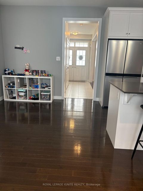 Photo 1 at 209 Barons Street, Kleinburg, Vaughan