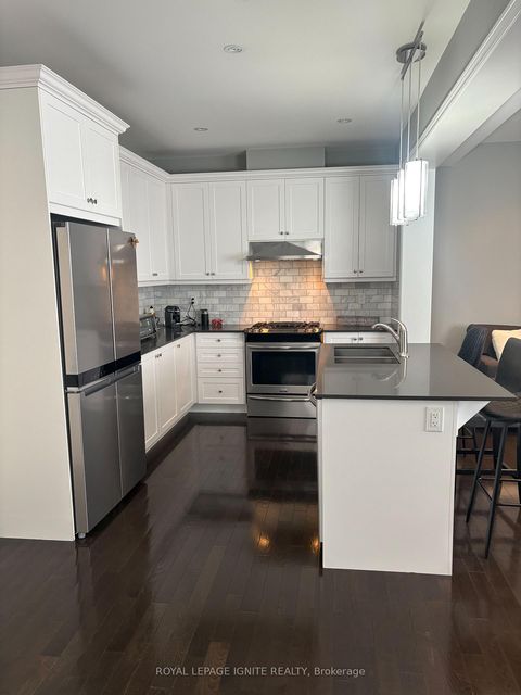 Photo 9 at 209 Barons Street, Kleinburg, Vaughan