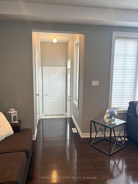 Photo 10 at 209 Barons Street, Kleinburg, Vaughan