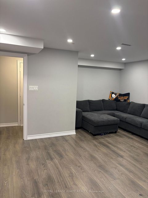 Photo 21 at 209 Barons Street, Kleinburg, Vaughan