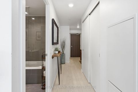 Photo 12 at 425 - 12 Bonnycastle Street, Waterfront Communities C8, Toronto