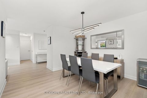 Photo 10 at 209 - 7460 Bathurst Street, Brownridge, Vaughan