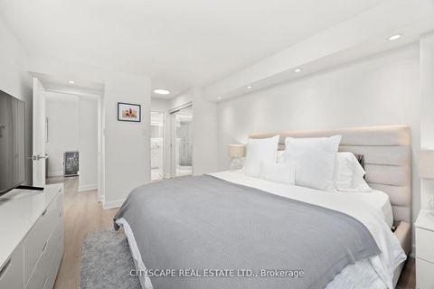 Photo 17 at 209 - 7460 Bathurst Street, Brownridge, Vaughan