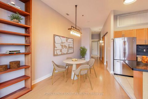 Photo 3 at 801 - 700 King Street W, Niagara, Toronto