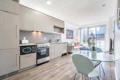 Photo 0 at 409 - 435 Richmond Street W, Waterfront Communities C1, Toronto