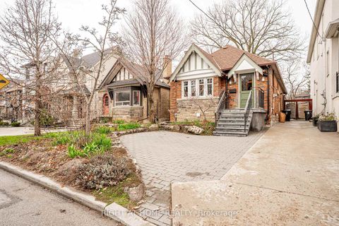Photo 2 at 107 Everden Road, Cedarvale, Toronto