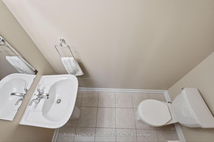 Photo 8 at 50 - 2315 Sheppard Avenue W, Pelmo Park W5, Toronto