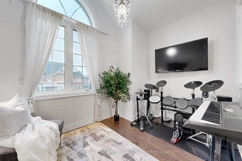 Photo 24 at 496 Mactier Drive, Kleinburg, Vaughan