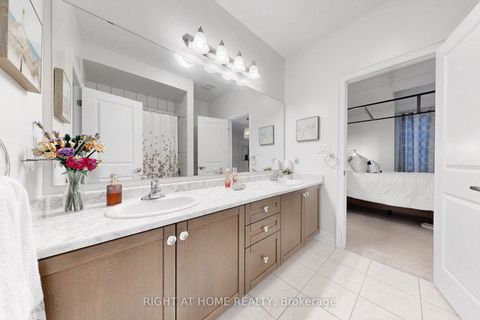 Photo 36 at 496 Mactier Drive, Kleinburg, Vaughan