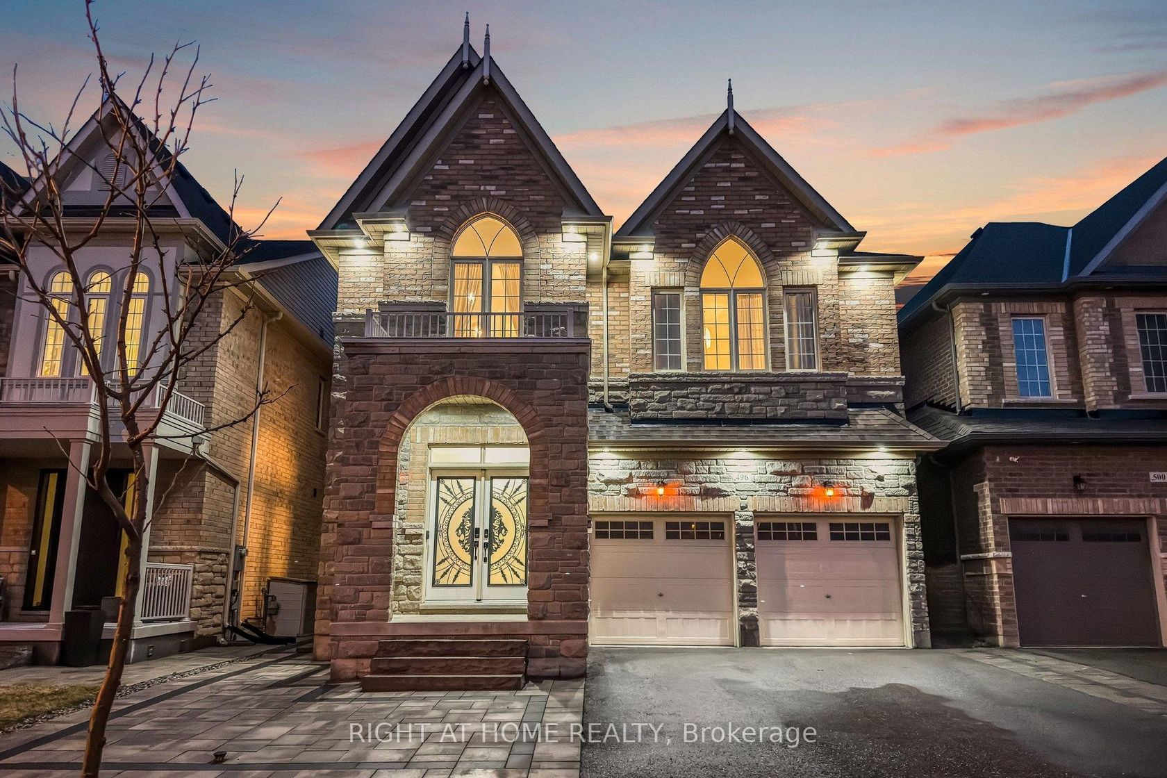 496 Mactier Drive, Kleinburg, Vaughan photo number 2
