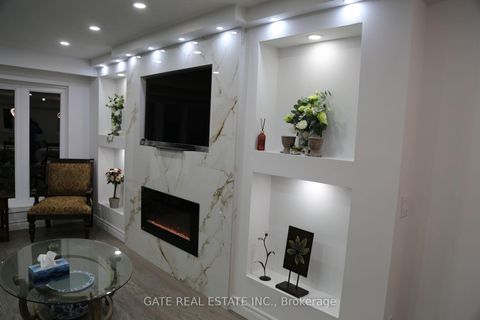 Photo 8 at 10 Thorny Brae Drive, Royal Orchard, Markham