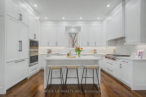 Photo 16 at 226 Glengarry Avenue, Lawrence Park North, Toronto