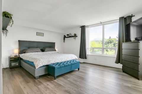 Photo 12 at 413 - 175 Cedar Avenue, Harding, Richmond Hill