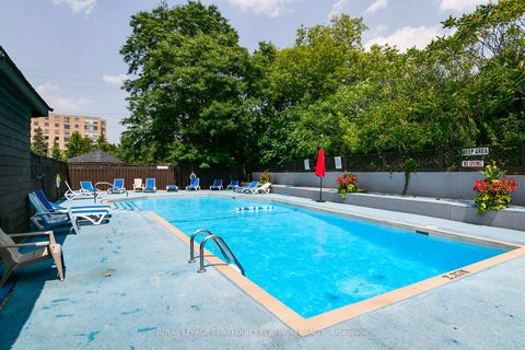 Photo 25 at 413 - 175 Cedar Avenue, Harding, Richmond Hill