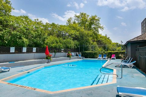 Photo 26 at 413 - 175 Cedar Avenue, Harding, Richmond Hill