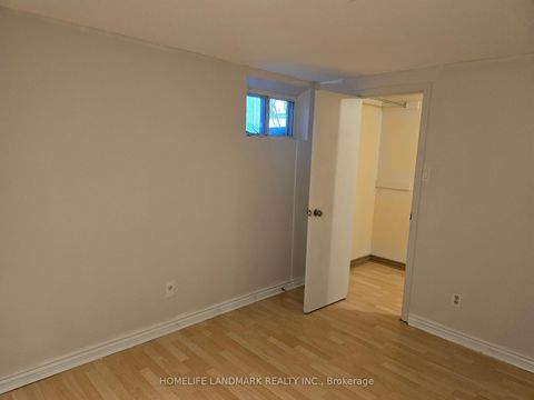 Photo 11 at 283 Paliser Crescent S, Harding, Richmond Hill