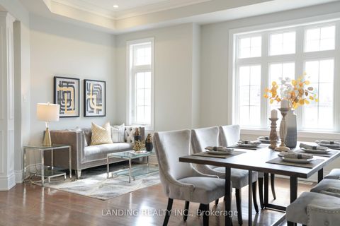 Photo 3 at 118 Burns Boulevard, King City, King