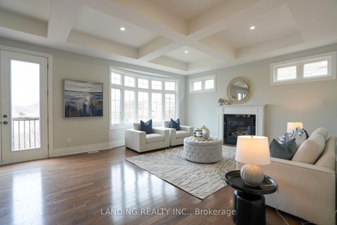 Photo 6 at 118 Burns Boulevard, King City, King