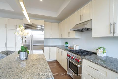 Photo 9 at 118 Burns Boulevard, King City, King