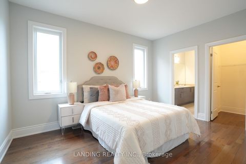 Photo 19 at 118 Burns Boulevard, King City, King