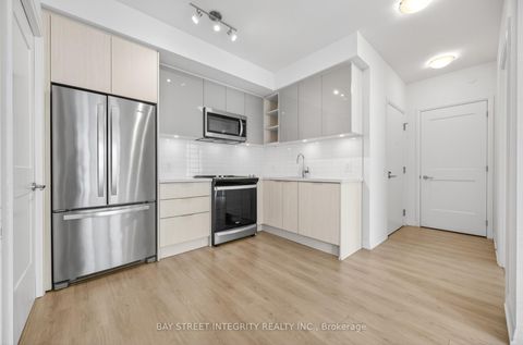 Photo 6 at 1720 - 50 Dunfield Avenue, Mount Pleasant West, Toronto