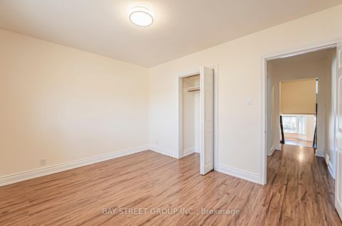 Photo 15 at 38 Foursome Crescent, Windfields, Toronto